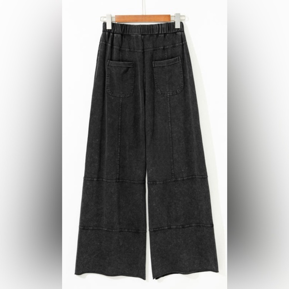 Black Mineral Wash Exposed Seam Wide-Leg Drawstring Pants - Picture 5 of 9